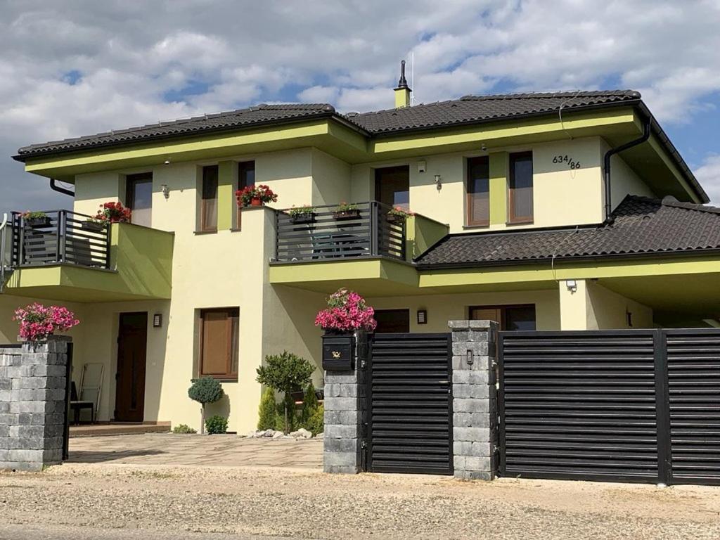 Apartmany Zeleny Dom Podhajska Exterior photo
